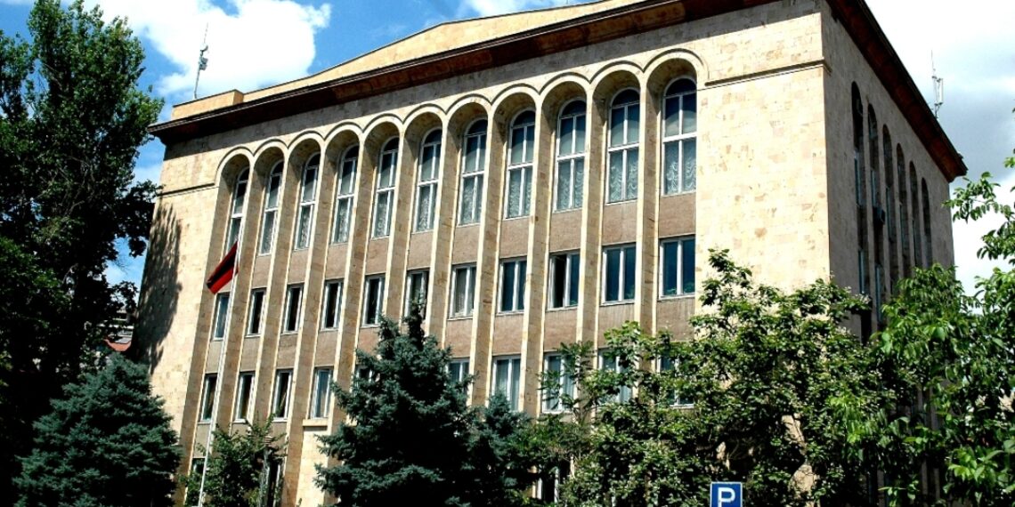 Конституционный суд Армении 9 июля рассмотрит заявления четырех политических сил