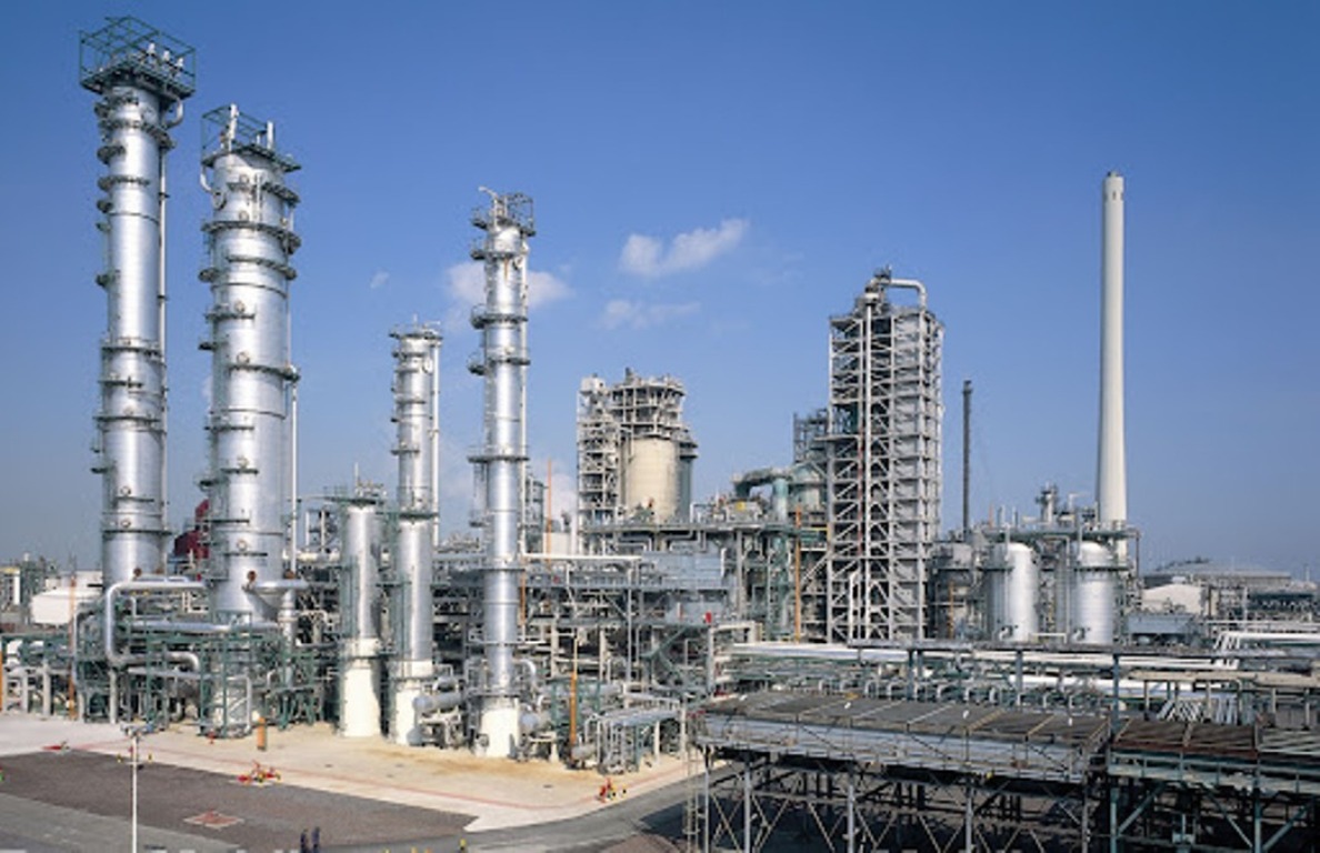 Завод по переработке нефтепродуктов в Армении бездействует, так и не открывшись