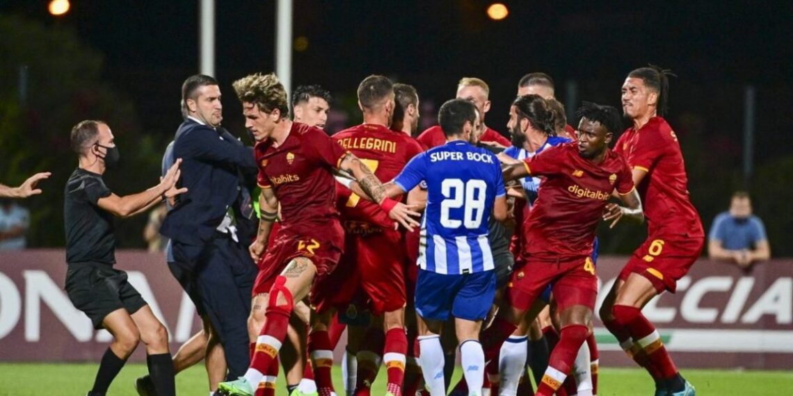 Грубость Пепе против Генриха Мхитаряна едва не привела к драке