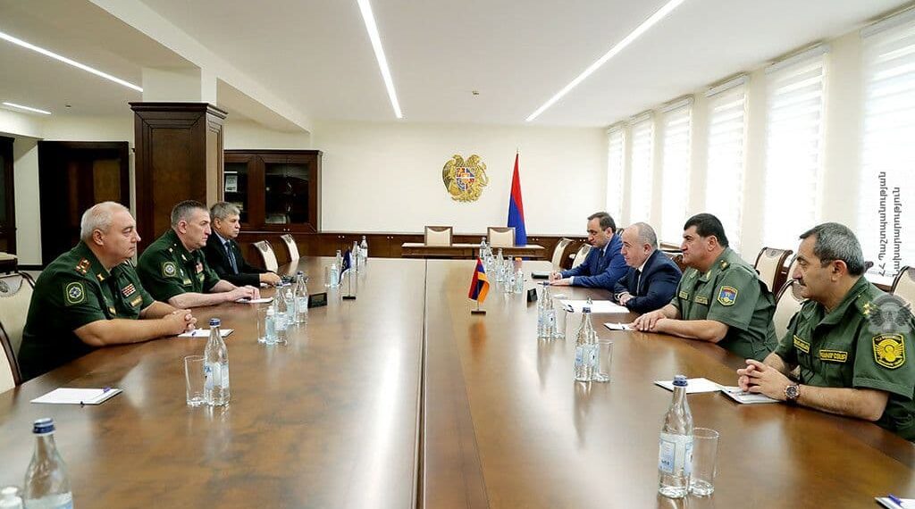 Аршак Карапетян принял заместителя начальника Объединенного штаба ОДКБ в Армении Хасана Калоева