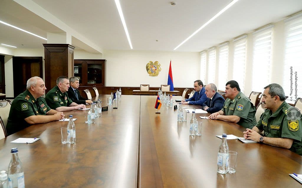 Аршак Карапетян принял заместителя начальника Объединенного штаба ОДКБ в Армении Хасана Калоева