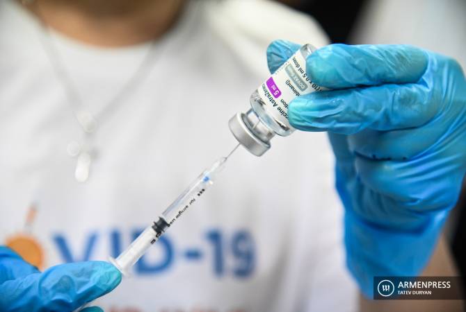 В Армении зафиксированы десятки случаев заражения вакцинированных граждан