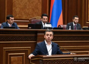 Ишхан Сагателян третьим голосованием избран вице-спикером НС Армении