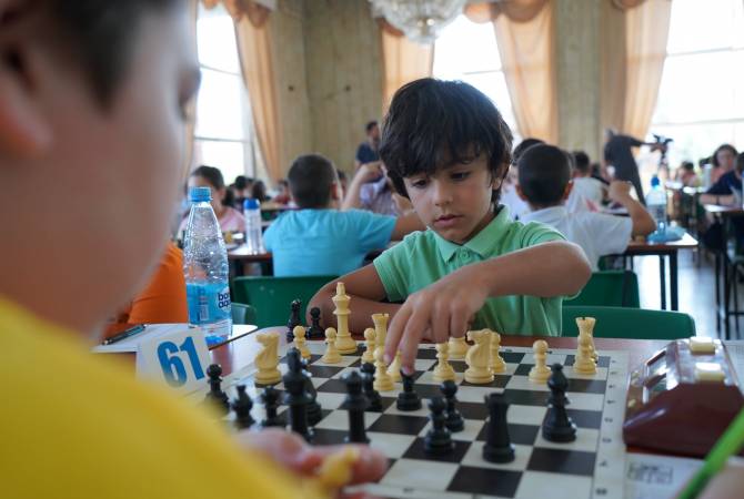 В Гюмри стартовал международный юношеский шахматный турнир «Gyumri open»