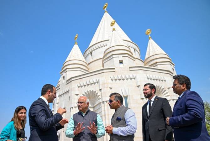 Индийские парламентарии посетили духовный центр езидов в Акналиче