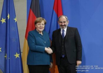 Меркель направила поздравительное послание Пашиняну