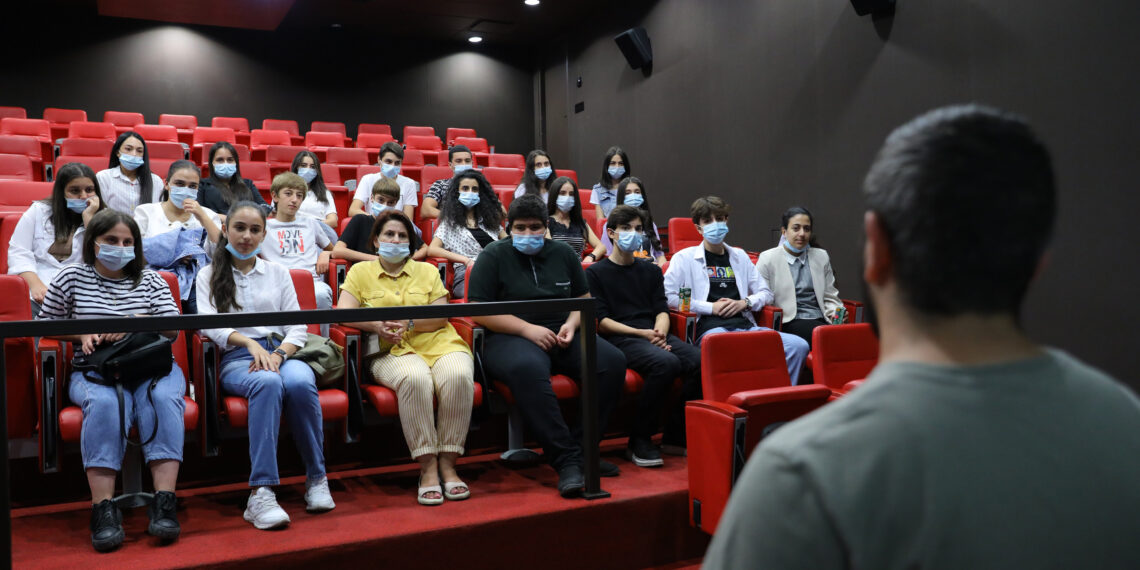 Мецаморские школьники познакомились с современными направлениями обучения в рамках программы Росатома — More for Metsamor