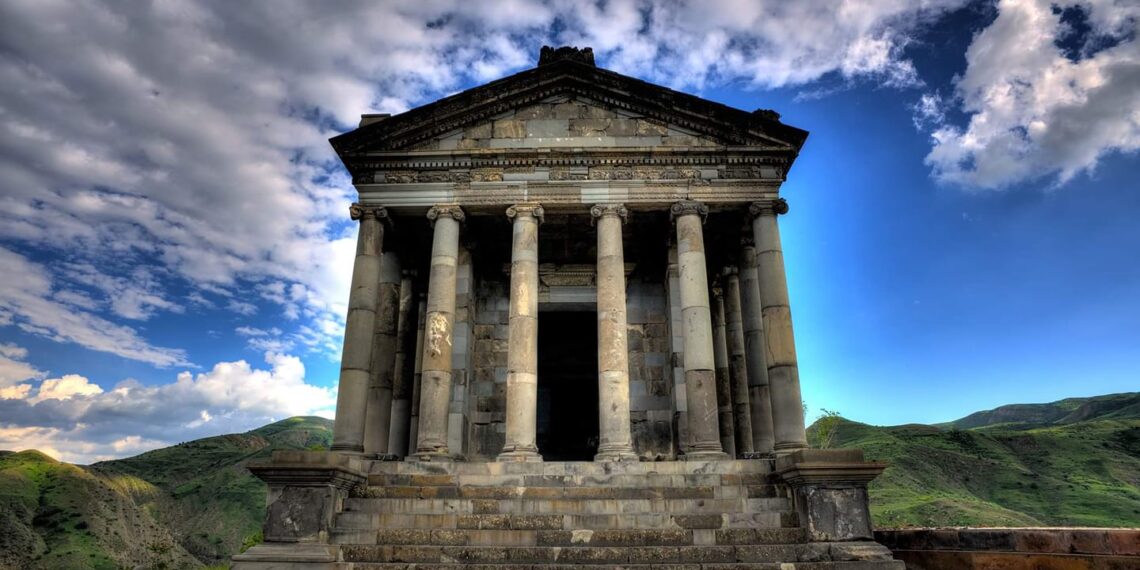 Комитет по туризму отреагировал на факт проведенного в храме Гарни закрытого мероприятия