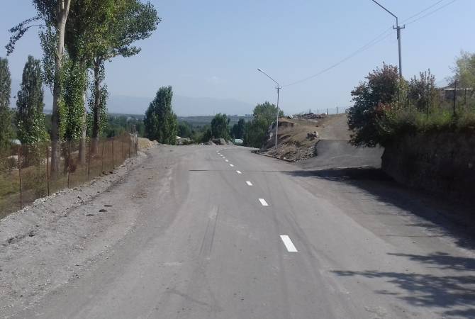 Азербайджан проверяет иранские грузовики на подконтрольном ему участке дороги Горис-Капан