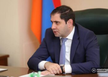 Сурен Папикян поздравил с Днем провозглашения независимости Арцаха
