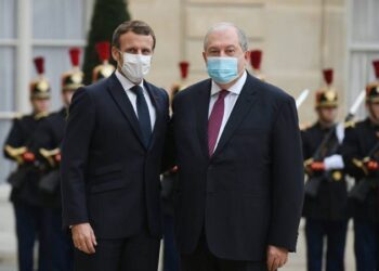 Франция рядом с Арменией, чтобы помочь преодолеть вызовы войны в Арцахе: Эммануэль Макрон