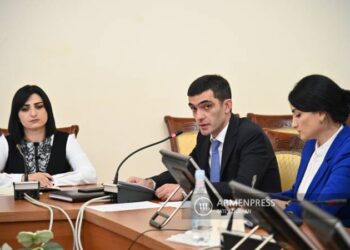 Без Арцаха не может быть благополучного будущего армянской государственности: Сергей Казарян