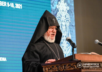 В Первопрестольном Святом Эчмиадзине проходит конференция «Международная религиозная свобода и мир»