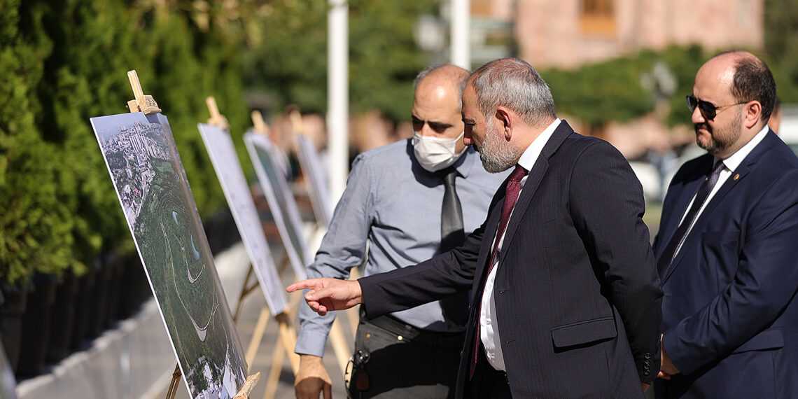 Премьер-министру представили проект Парка жизни и намеченные работы