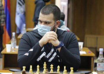 Армянский гроссмейстер пока второй на чемпионате Европы