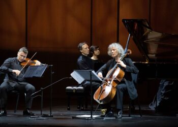 Скрипач Сергей Хачатрян в сопровождении Государственного симфонического оркестра Армении выступит на Х Международном фестивале InClassica в Дубае