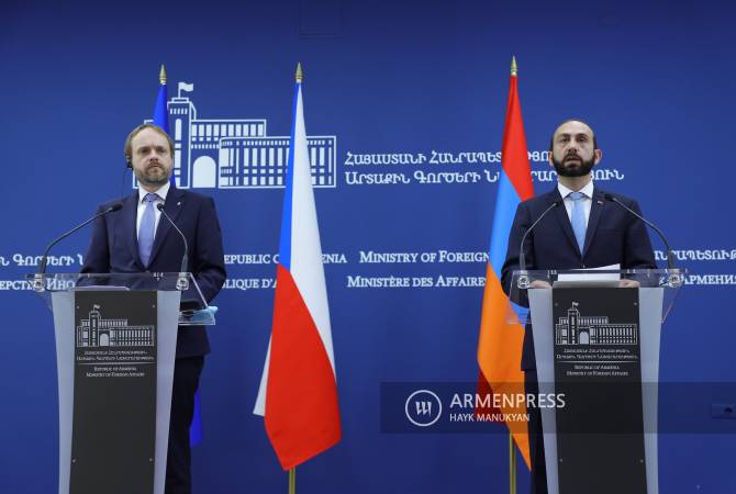 Главы МИД Армении и Чехии подчеркнули важность немедленного возвращения армянских пленных из Азербайджана