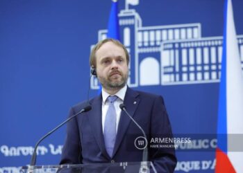 Чехия поддерживает работу Минской группы ОБСЕ: Якуб Кулганек о карабахском конфликте