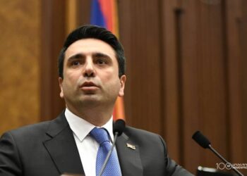 Возглавляемая Аленом Симоняном делегация отбыла с официальным визитом в Российскую Федерацию