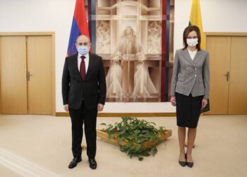 Литва готова содействовать демократическим реформам Армении: встреча премьера РА с председателем Сейма