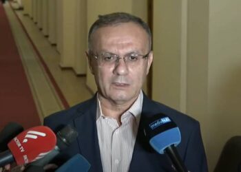 Азербайджан ссылается на карты СССР, хотя отказался быть правопреемником Советского Азербайджана: Сейран Оганян