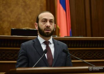 Главы МИД Армении и Азербайджана договорились провести встречу по гуманитарным вопросам