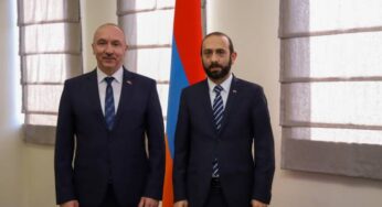Арарат Мирзоян принял посла Беларуси в Армении