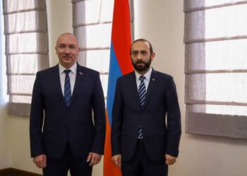Арарат Мирзоян принял посла Беларуси в Армении