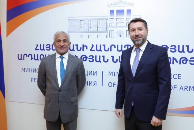 По приглашению министра юстиции в Армению прибыл председатель Контрольной палаты ОАЭ