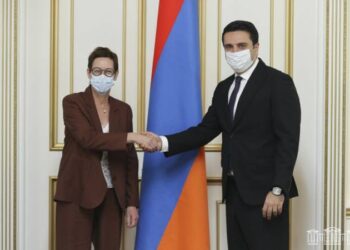 На встрече с послом Франции в Армении Ален Симонян коснулся вопроса статуса Арцаха