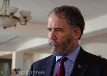 Эванс предложение Армана Татояна о создании демилитаризованной зоны на границе Армении считает вполне оправданным