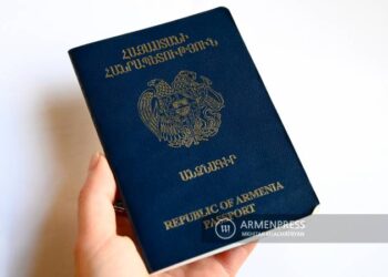 Парламент Армении принял в первом чтении законопроект о сокращении сроков получения гражданства РА