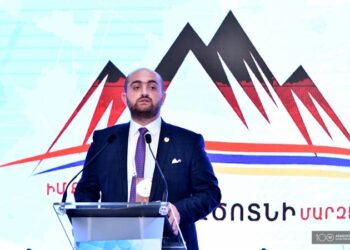 Губернатор Арагацотнской области подал в отставку
