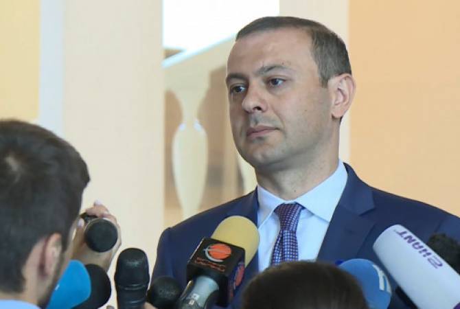 Армения готова к делимитации и демаркации границы с Азербайджаном и ждет положительного сигнала: Армен Григорян