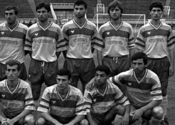 Национальной сборной Армении по футболу 29 лет