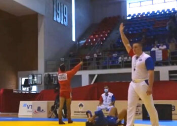 Месроп Никоян победил азербайджанца и стал Чемпионом мира