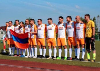 Армянские журналисты вернулись с футбольного турнира в Тбилиси с серебряной медалью