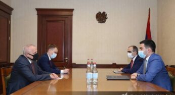 Рустам Бадасян принял чрезвычайного и полномочного посла Российской Федерации в Армении