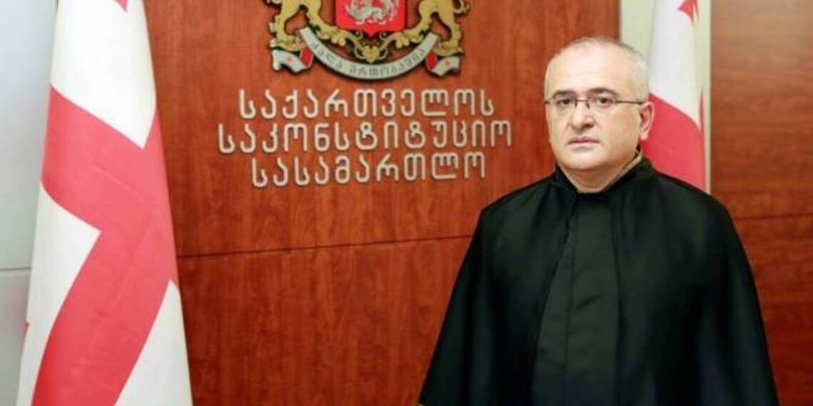 В Армению с официальным визитом прибыла делегация во главе с председателем КС Грузии