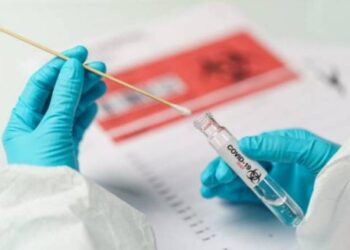 Министр напомнила, что при наличии симптомов Covid-19 в поликлинике можно пройти бесплатное тестирование