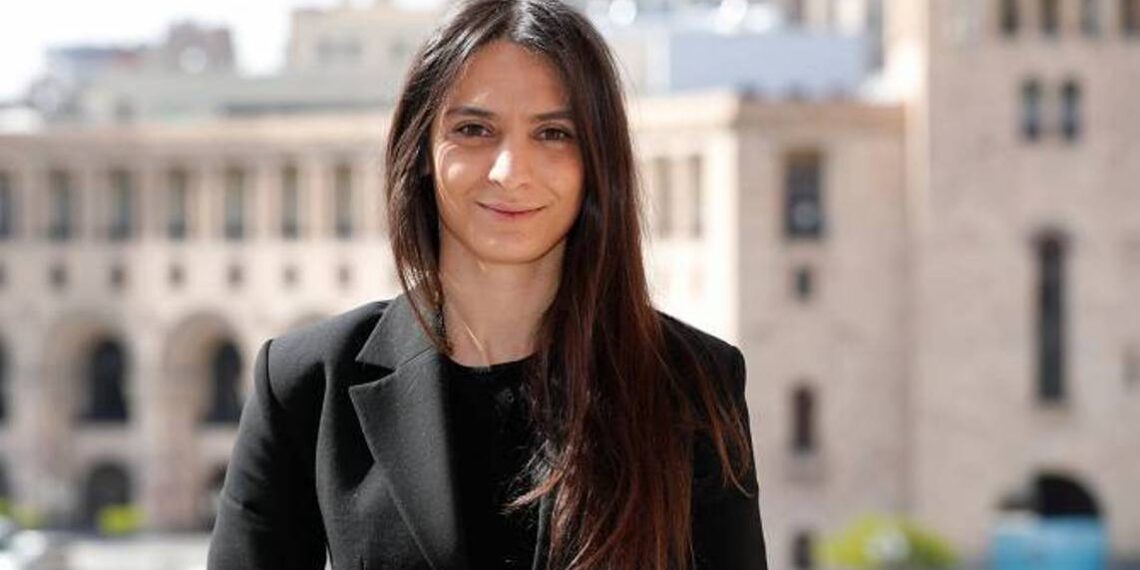 Мане Геворкян освобождена с должности пресс-секретаря премьер-министра Армении