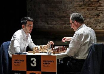 В блиц-турнире, посвященном 85-летию Михаила Таля, участвовали и армянские гроссмейстеры