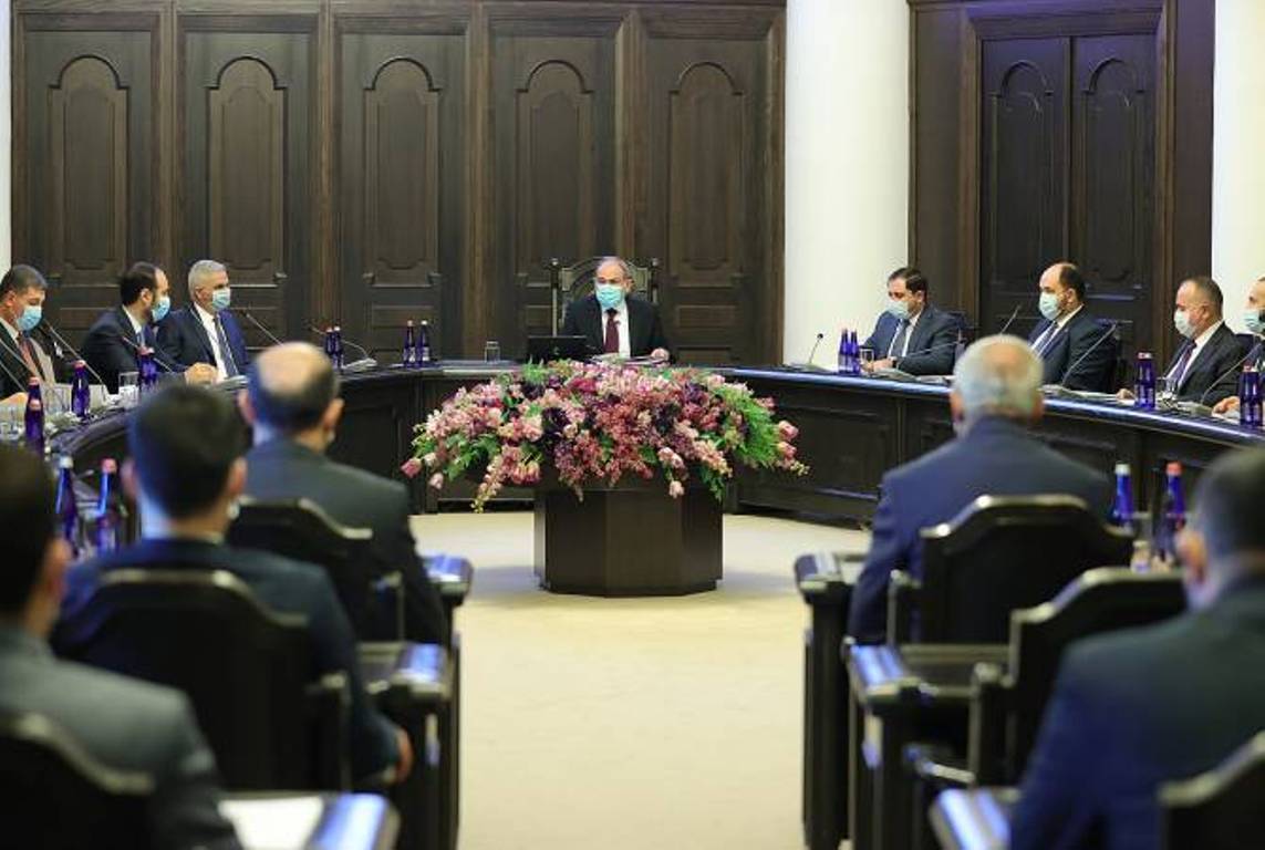 Никол Пашинян, коснулся решения Азербайджана установить таможенный и паспортный контроль на спорном участке дороги Горис-Капан