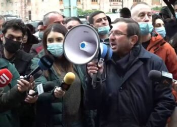 В Ереване проводится акция протеста против установления азербайджанских таможенных пунктов на автодороге Горис-Капан