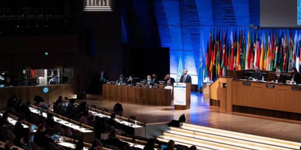 Азербайджан уничтожает памятники армянского культурного наследия: Арарат Мирзоян