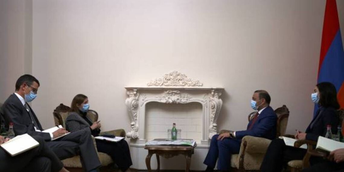 Секретарь Совета безопасности провел встречу с послом США