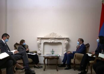 Секретарь Совета безопасности провел встречу с послом США