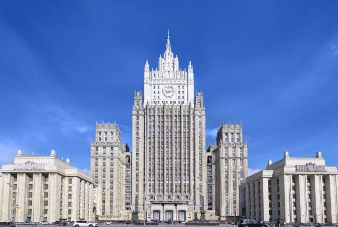 Москва находится в контакте с Баку и Ереваном для перевода ситуации в мирное русло: МИД РФ