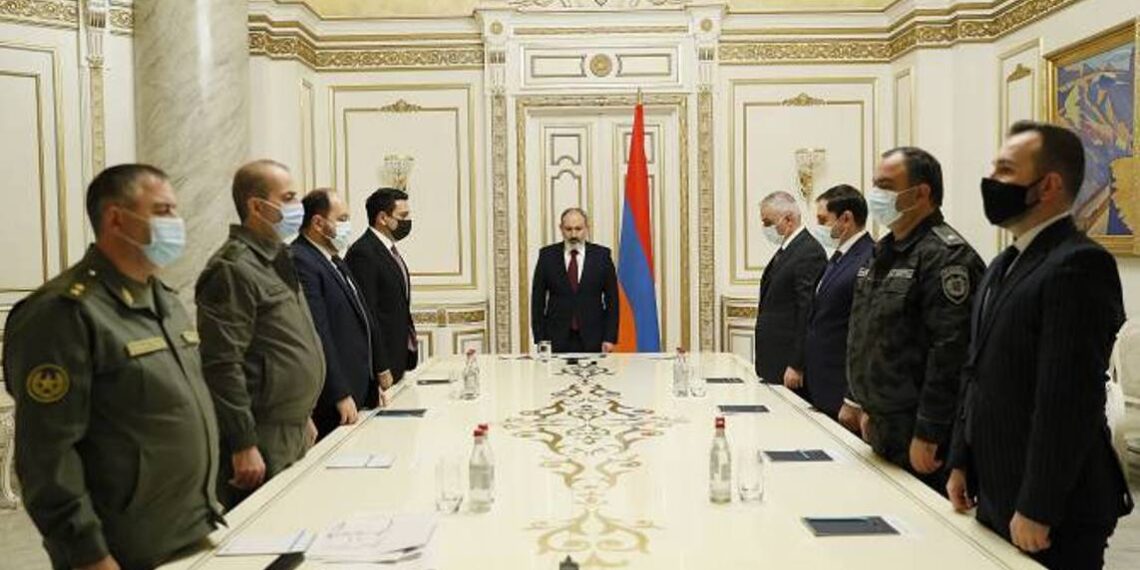 Будем защищать свой суверенитет, территориальную целостность и независимость всеми возможными способами: премьер