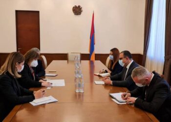 Тигран Хачатрян встретился с постоянным представителем Программы развития ООН